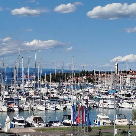 Marina View Lägenhet