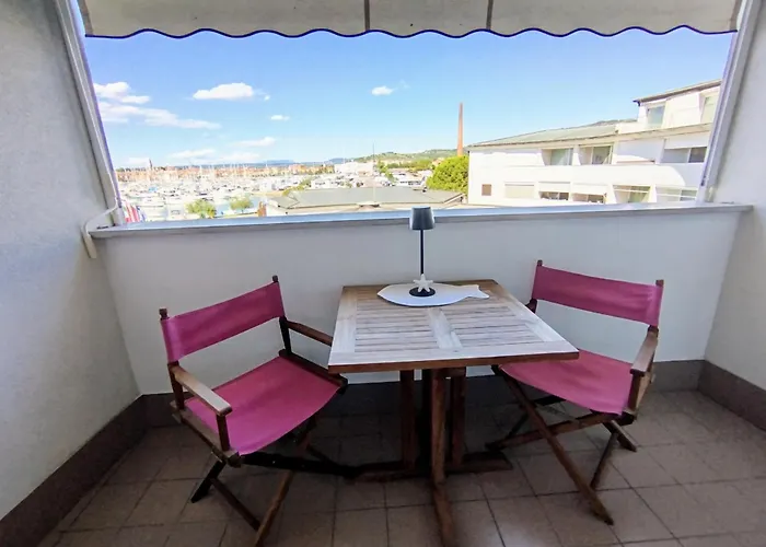 Marina View アパート