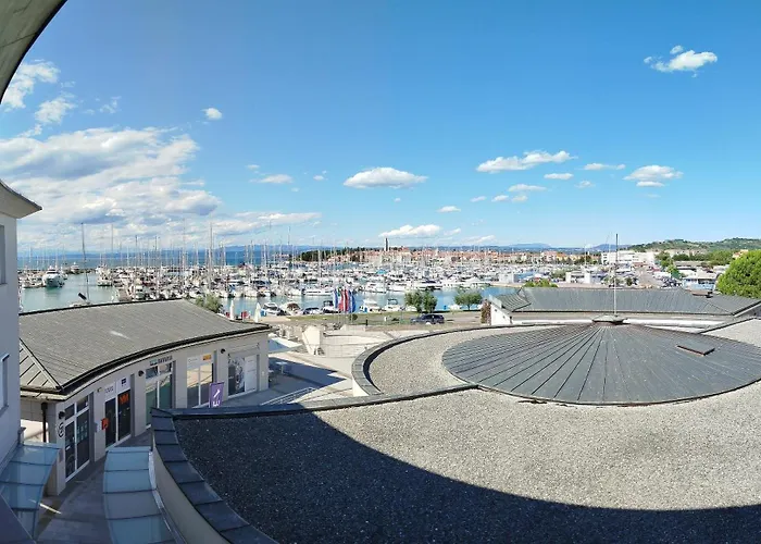 アパート Marina View イゾラ