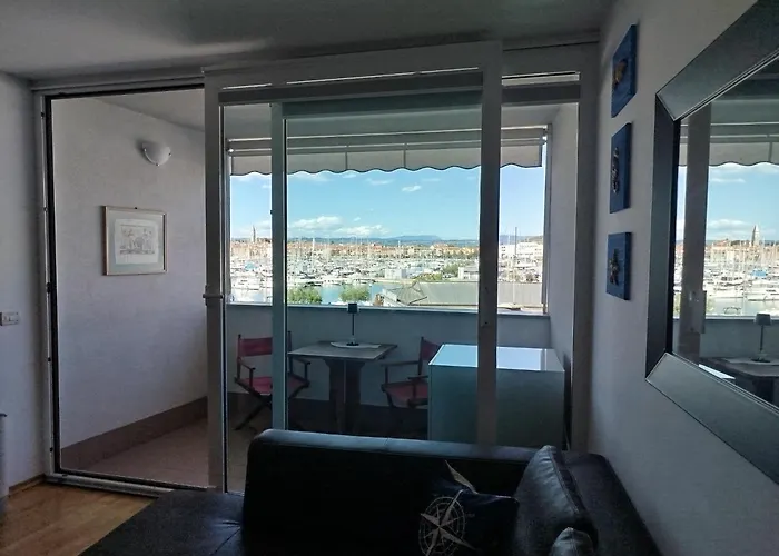 Marina View アパート *