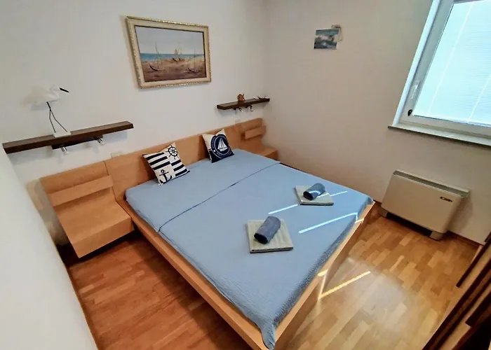 アパート Marina View